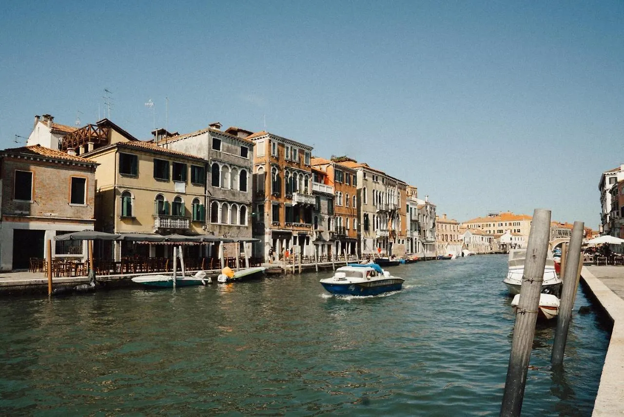 Holiday home Palazzo Veneziano Direct At The Canal With Roof Terrace