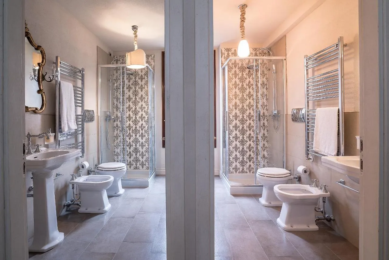 Palazzo Veneziano Direct At The Canal With Roof Terrace Holiday home