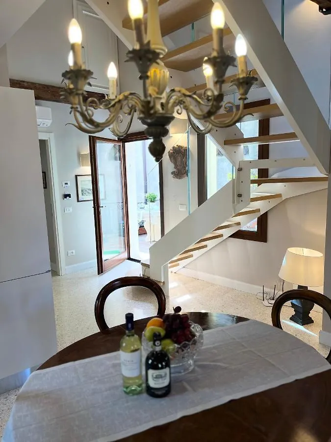 Holiday home Palazzo Veneziano Direct At The Canal With Roof Terrace