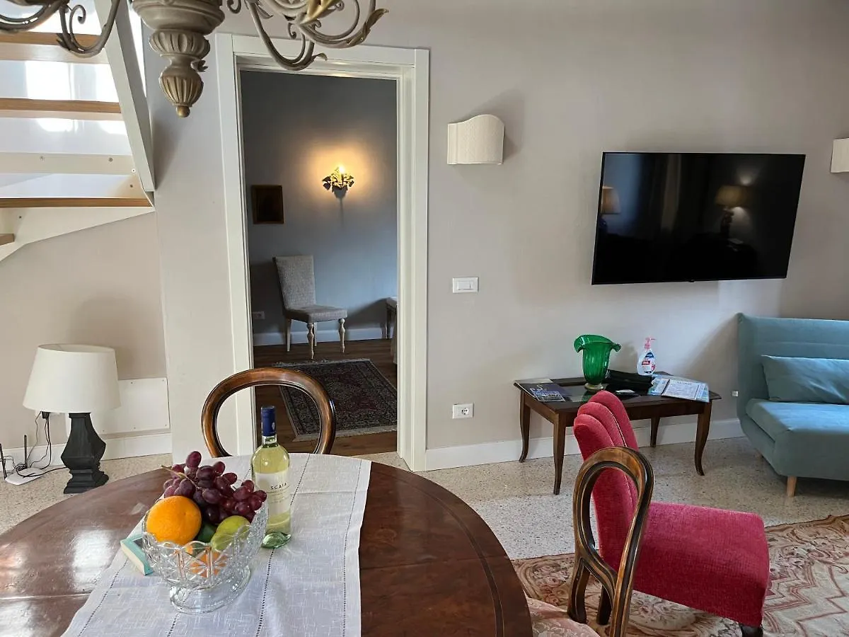 Holiday home Palazzo Veneziano Direct At The Canal With Roof Terrace
