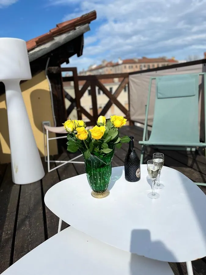 Palazzo Veneziano Direct At The Canal With Roof Terrace Venice