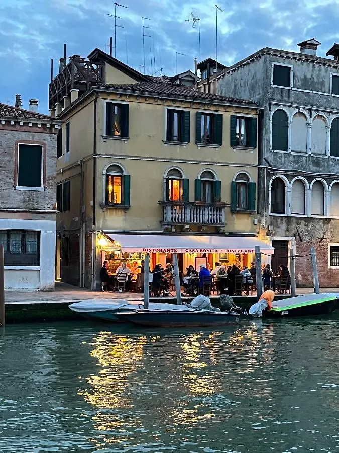 Holiday home Palazzo Veneziano Direct At The Canal With Roof Terrace