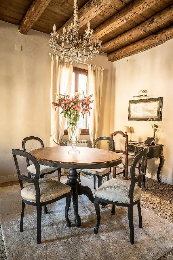Holiday home Palazzo Veneziano Direct At The Canal With Roof Terrace Italy